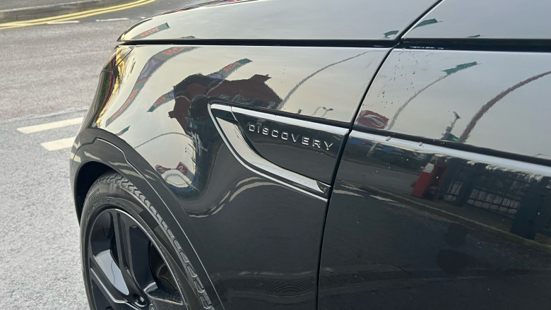 Land Rover Discovery 3.0 D300 Metropolitan Edition 5dr Auto Diesel Station Wagon